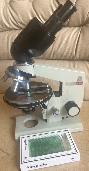 Мікроскоп С1У42 BIOLAM Ломо Бінокулярний з комплектом Слайдів