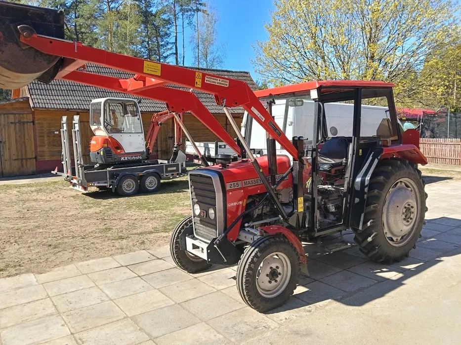 Traktor MF255 Massey Ferguson z Turem MaileuxMX  Sprowadzony chodzi jak Szwajcarski Zegarek Nowy Akumultor oświetlenieLED Ekonomiczny Zaczepy Perkins