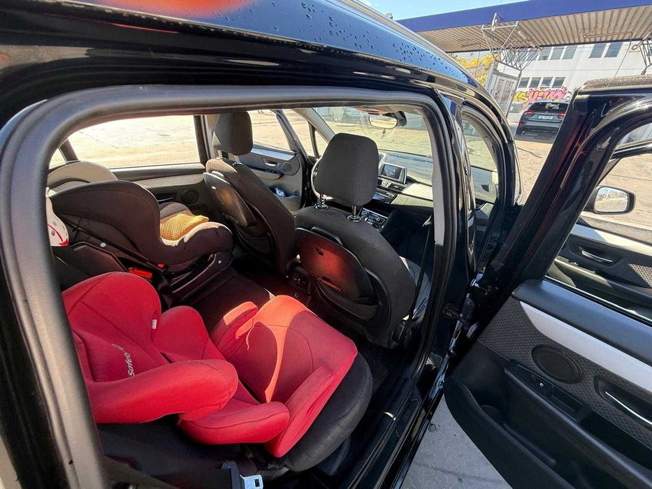 Monovolume bom estado