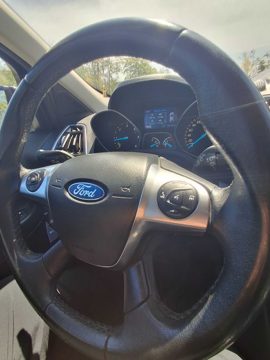 Продам FORD KUGA
