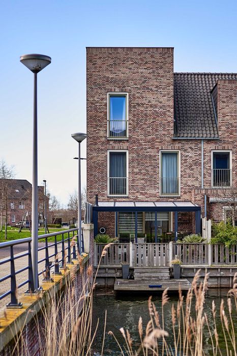 Zabudowa Tarasów  Systemy Szklanych Drzwi Przesuwnych  Pergole