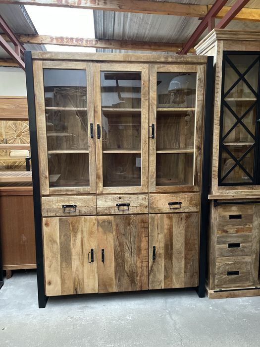 Witryna / drewno egzotyczne/ mango / nowoczesna / styl induatrialny