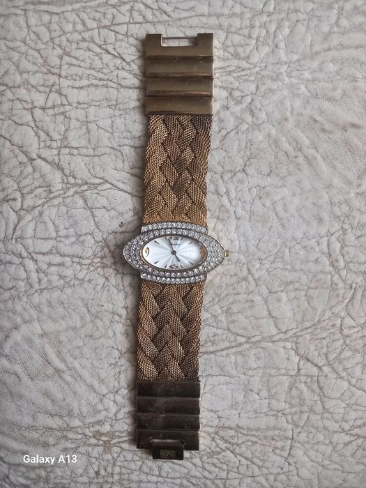 Продам годинник Adriatica