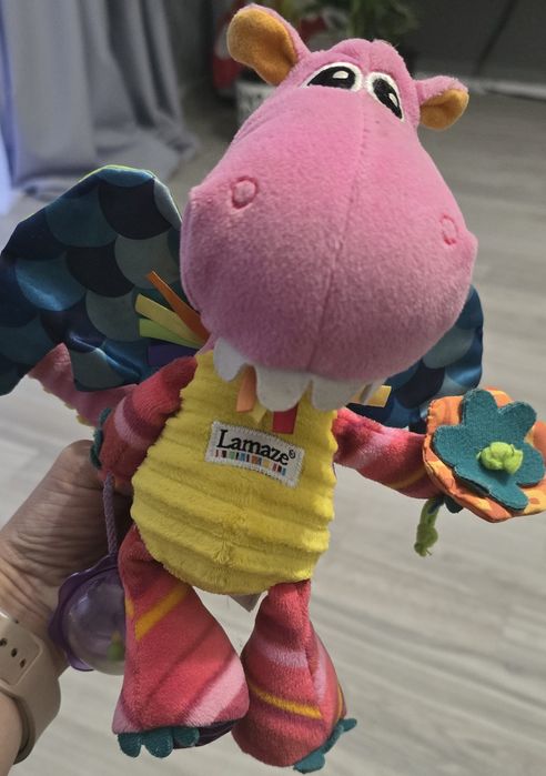 Zawieszka do wózka, na łóżeczko. Smok Lamaze, ośmiornica Auchan.