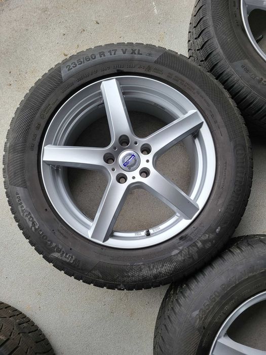 [K279] Koła zimowe 17 Cali 5x108 Pirelli 235/60/17 6mm Volvo XC40