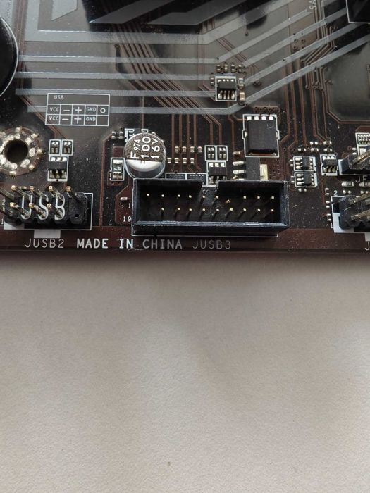 Плата sAM4 MSI B450-A Pro Max з дефектом!