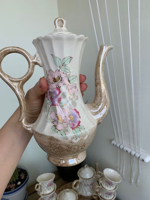 Продам сервіз 14 предметів