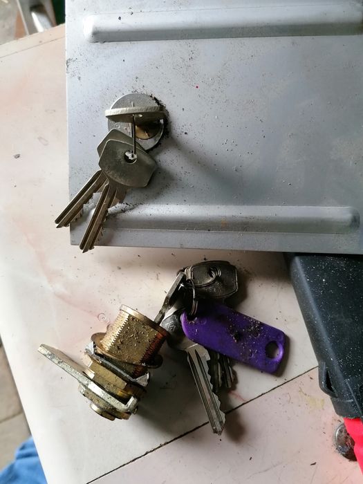 zamek pancerny, sejf, antywłamaniowy, antypikowy, skrytka