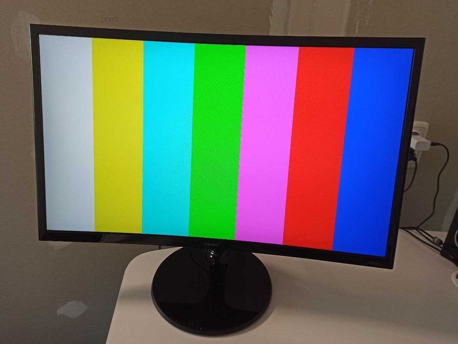Samsung S24D360GAI 24" IPS 100Hz Full HD HDMI 12.2024 рік Коробка