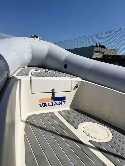 Barco Semirígido VALIANT 570 - Motor MERCURY 100 cv  com atrelado NOVO