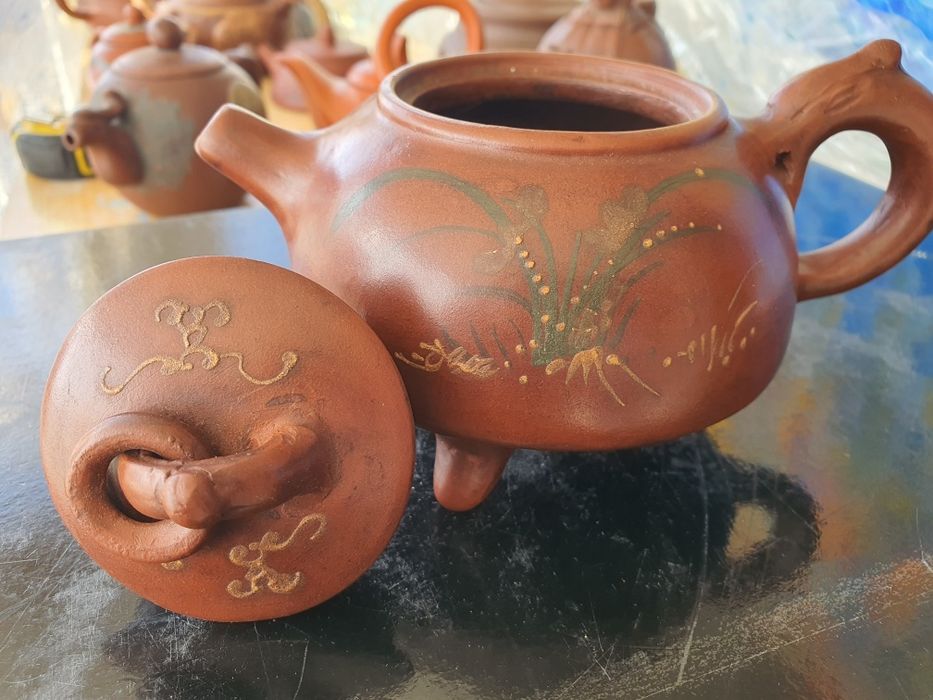 Чайник исинская глина 100% ручная работа редкий , коллекционный