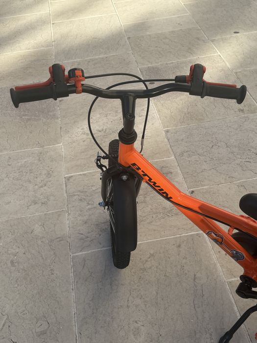Bicicleta criança - 6 anos Nova