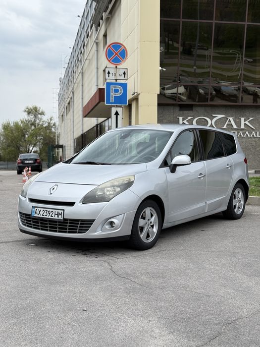 Renault Grand Scenic 1.5 cdi 7мест