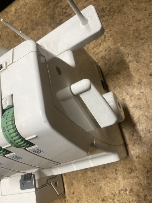 Оверлок brother 1034D