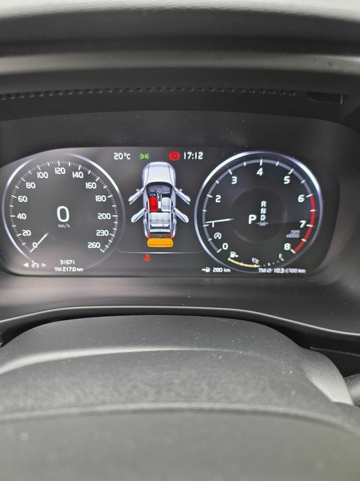 Volvo XC40 T2 Gasolina Momentum Plus de 2021 32000KM