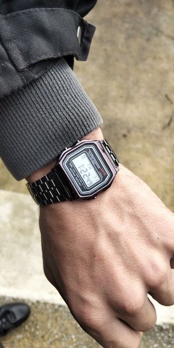 Продам наручные часы casio montana