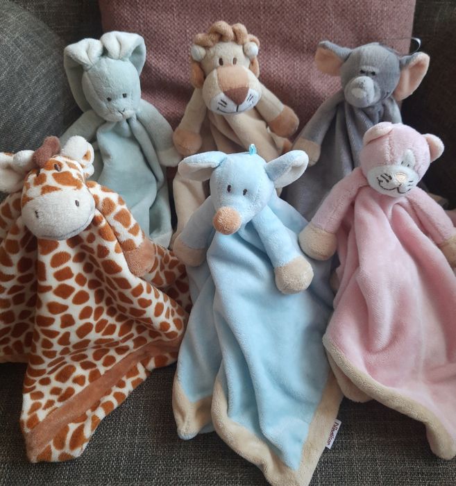 Kocyki Przytulanki Teddykompaniet- słoń, lew, królik, myszka, zebra i kot