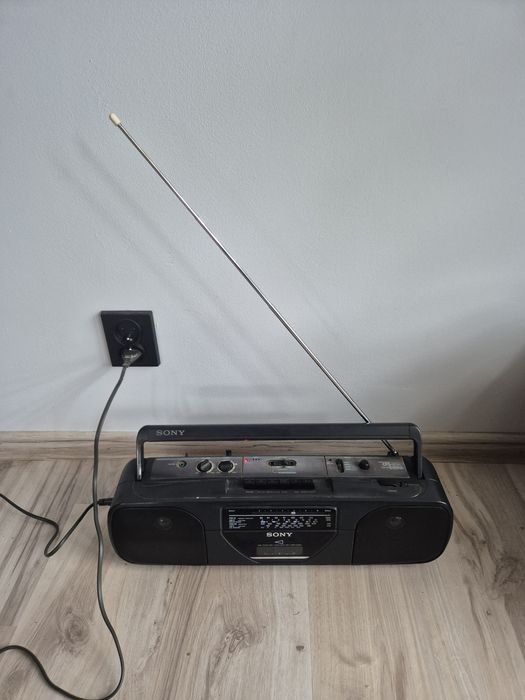 Radio magnetofon na kasety Sony kaseciak CFS-201L