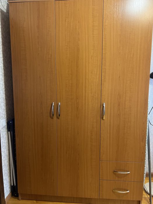 Продам шафу у відмінному станні
