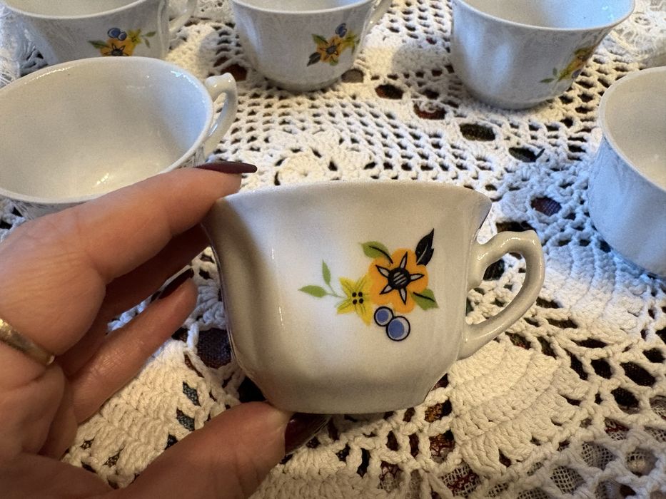 Filiżanki porcelanowe zestaw 6 sztuk