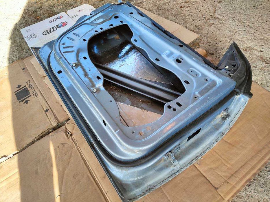 Дверь левая передняя VW CC 08-12 передня ліва дверка СС