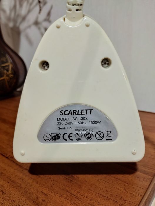 Паровой утюг SCARLETT