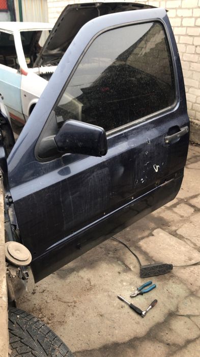 Продам кузовщину частини кузова авто