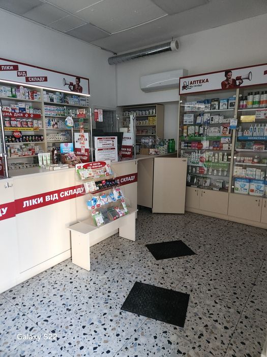 сдам свое нежилое помещение под магазин. аптеку . м.Позняки