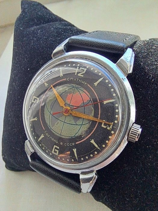 Zegarek Sputnik - całkowicie sprawny.