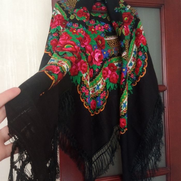 Платки шерстяные
