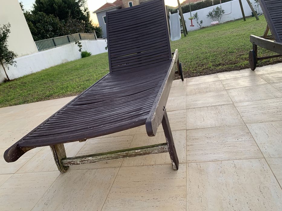 esperguiçadeiras madeira + capas de proteção