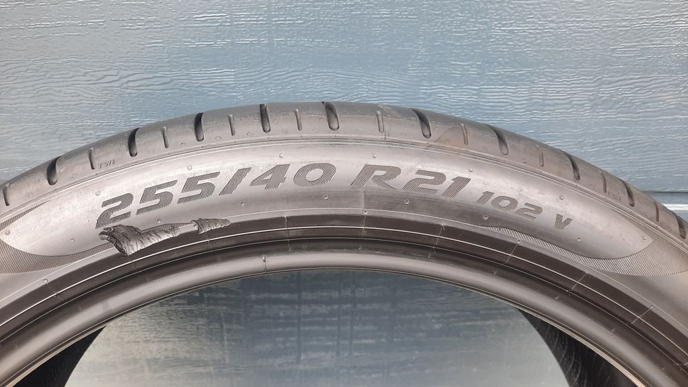 Pirelli 255/40 R21 P Zero Elect