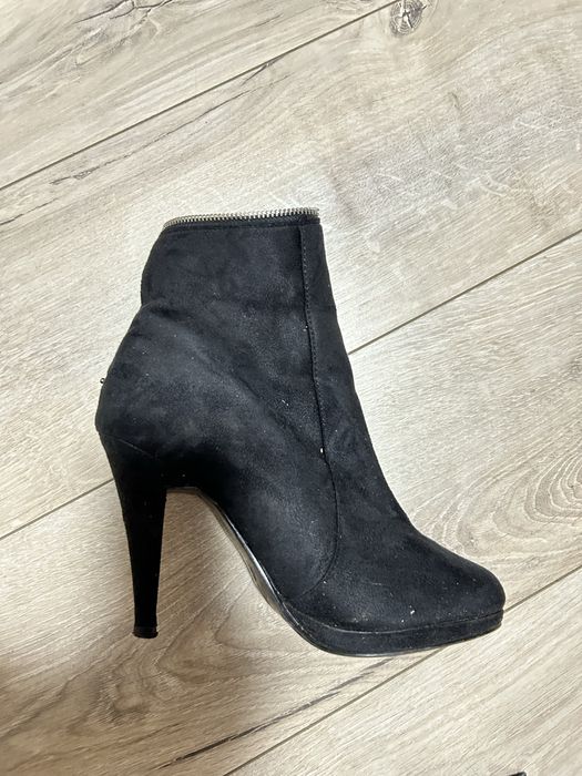 Ботинки осінь, чорні, екозамш.