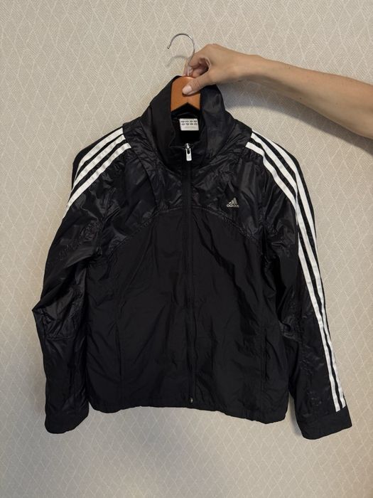 Adidas вітровка