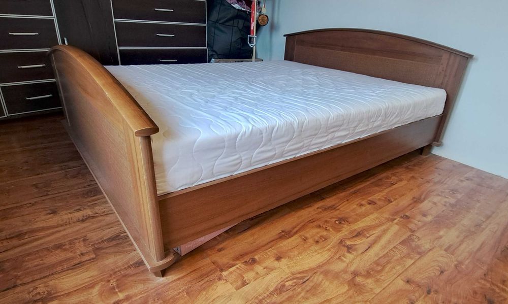 łóżko 160/200cm + materac