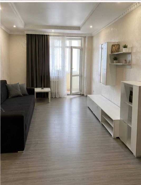 Продаж сучасної 1-кімнатної квартири в Івано-Франківську, вул. Ребета, 6Б
