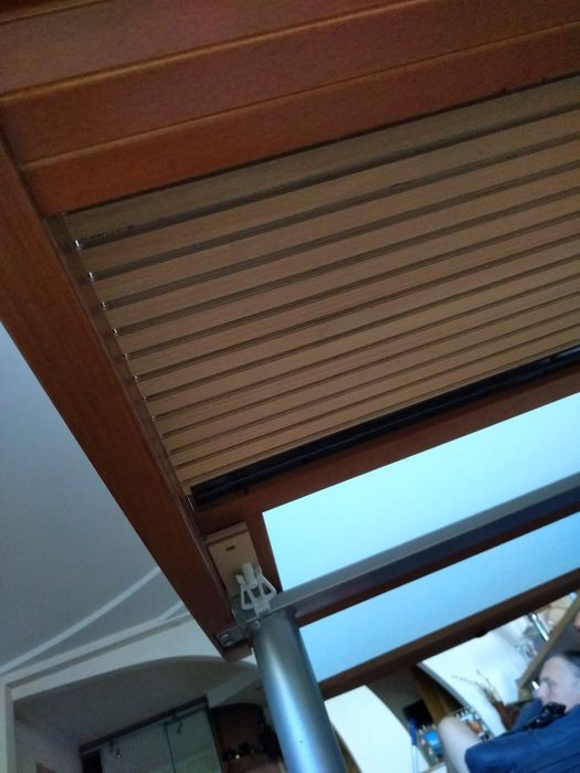 Стол стеклянный раздвижной "Calligaris"( Италия) размером 147*80*74