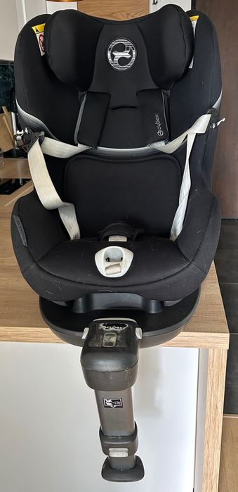 Fotelik samochodowy Cybex + baza M