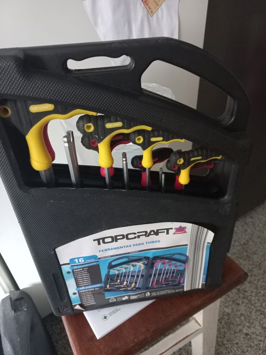 Maleta nova com kit de 16 peças para tubagens