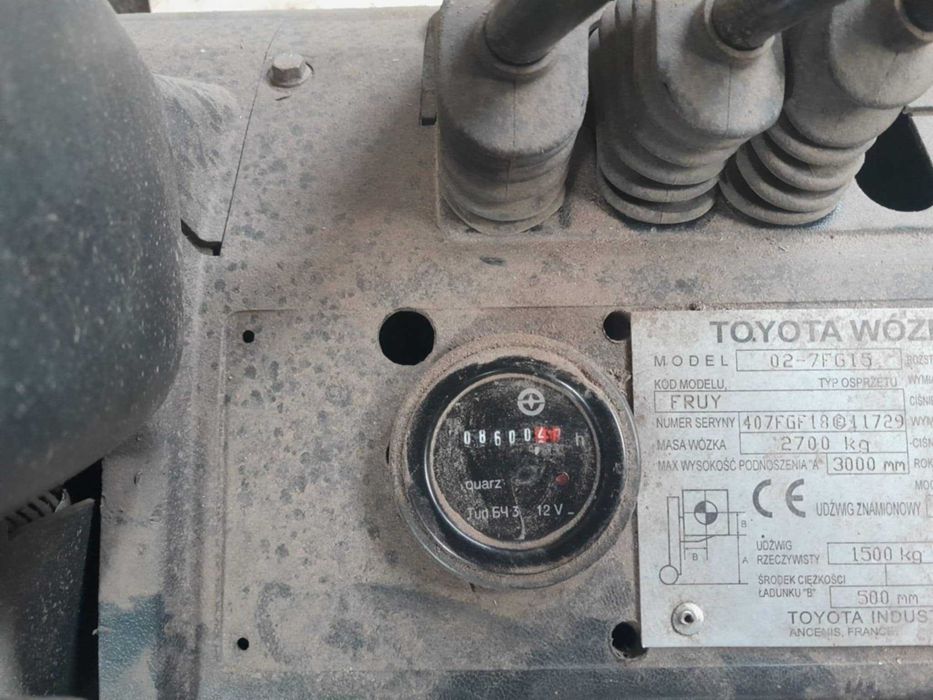 wozek widlowy toyota