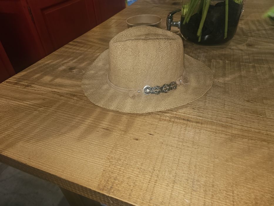 Chapéu parfois novo