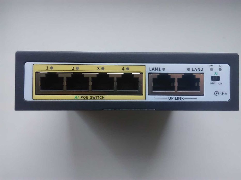 POE-коммутатор(свитч) 4 порта + 2 LAN для IP-камер,роутеров,телефонов