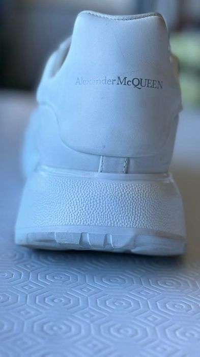 Ténis Alexander McQueen originais como novos