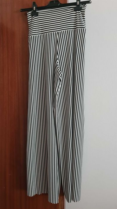 Calças pantalonas Benetton muito elegantes - COMO NOVAS