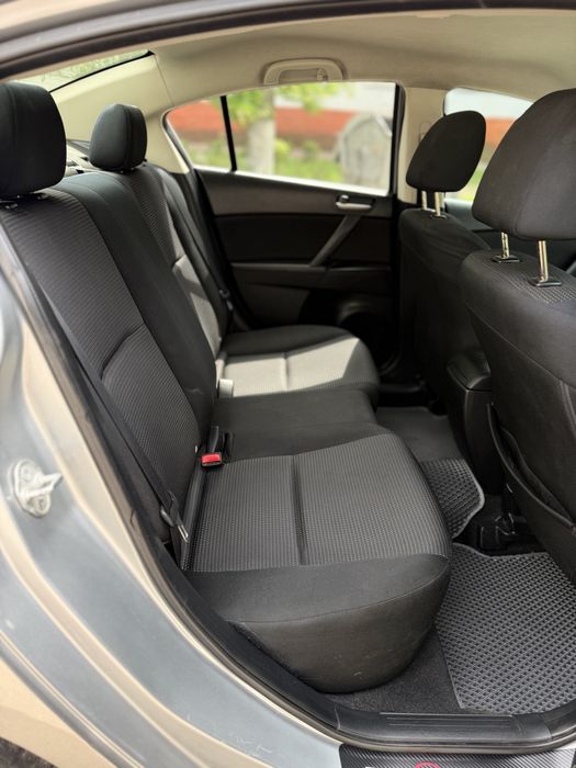 Mazda 3 2013 автомат