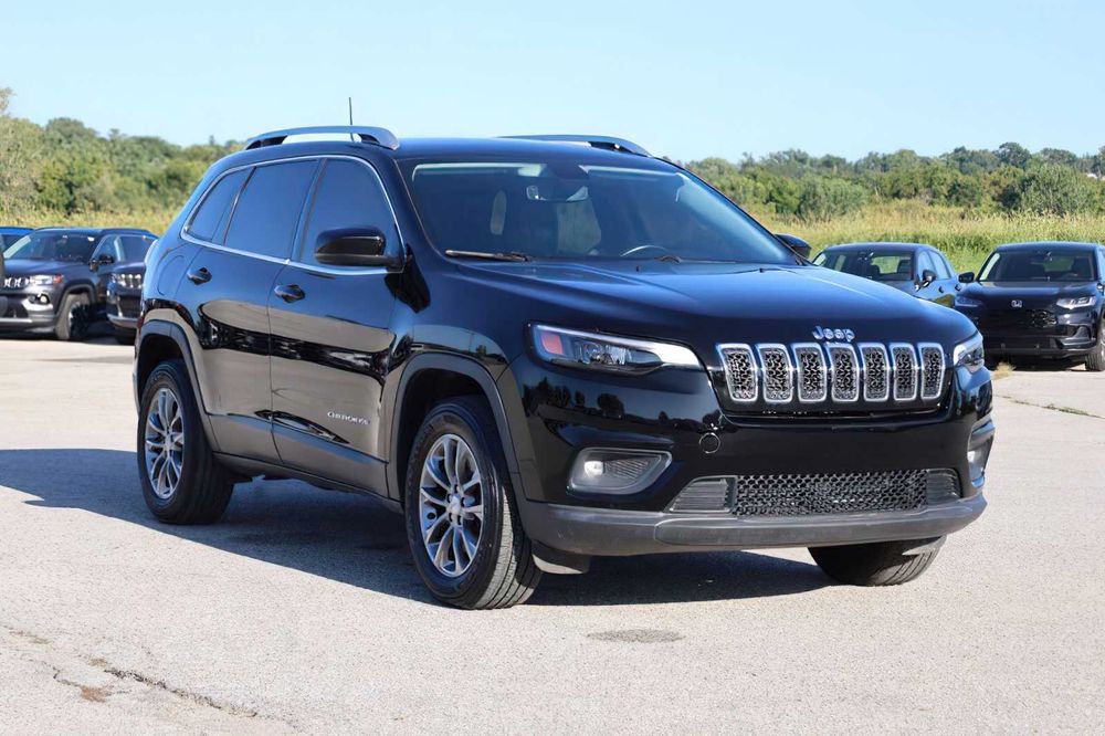 Jeep Cherokee      2020