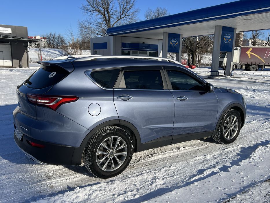 Офіційний Jettur 21 рік 1.5T газ бенз 37 т. Км пробіг