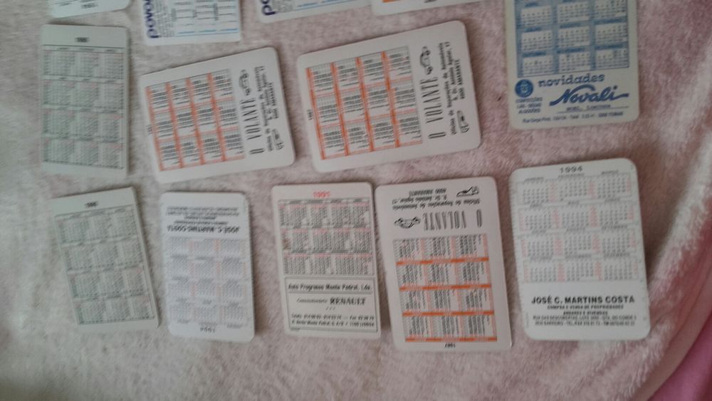 Varios calendários de carros