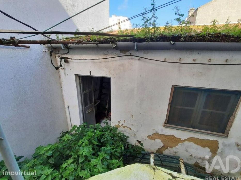 Prédio em Barreiro E Lavradio de 232,00 m2