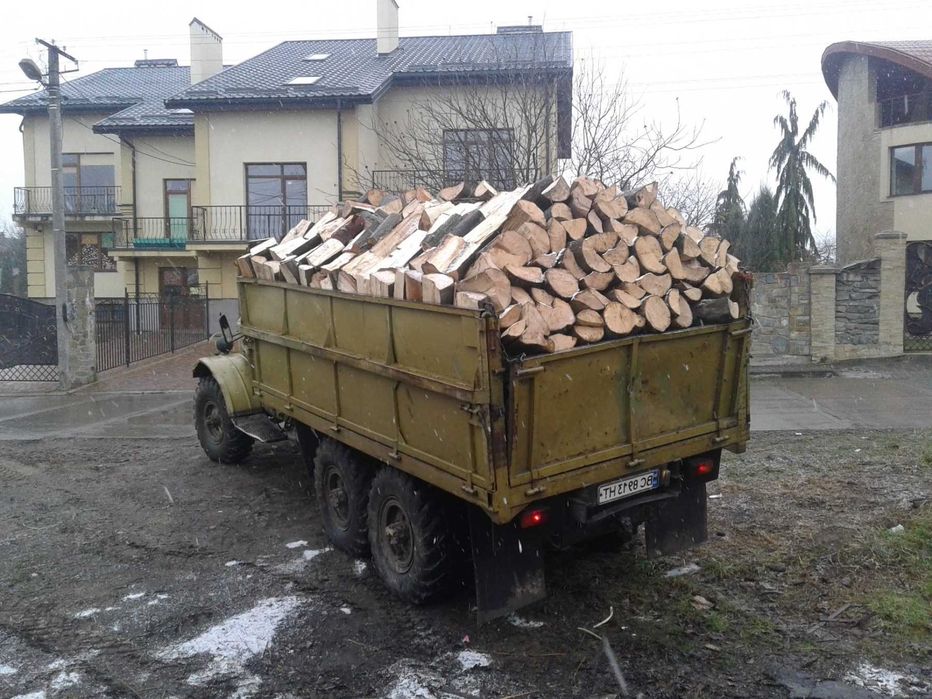 Дрова. Найкраща ціна Львів +15 км. Будь-яка поколка та порізка.